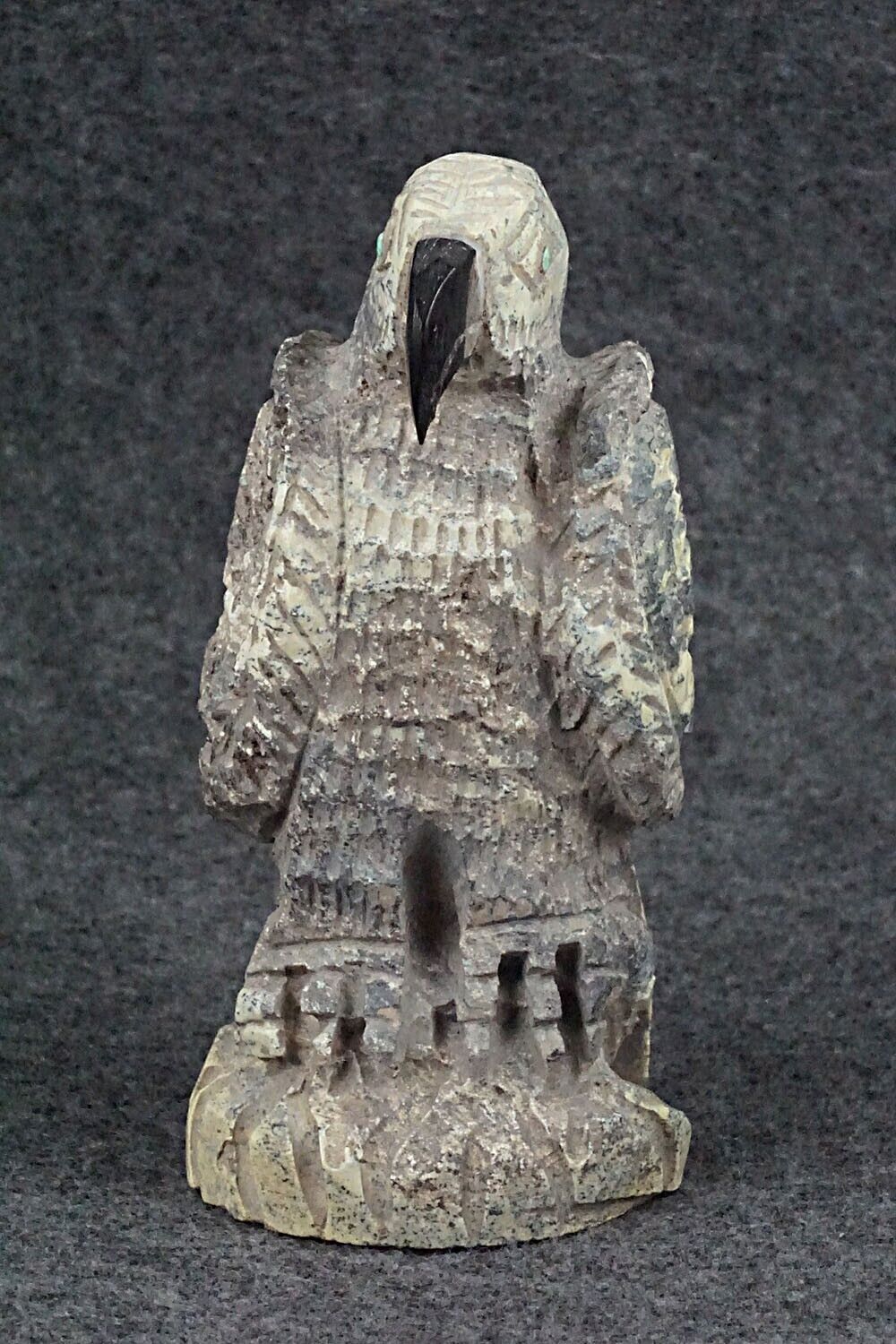Eagle Zuni Fetish Carving - Jon Quam