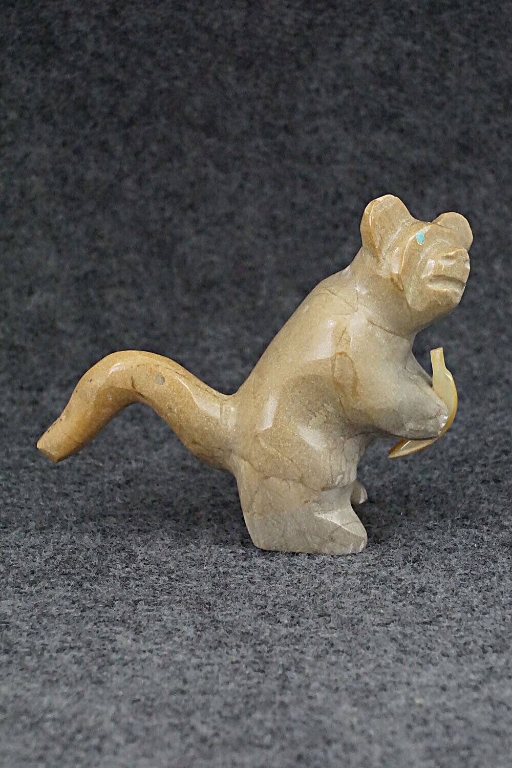 Monkey with Banana Zuni Fetish Carving - Enrike Leekya