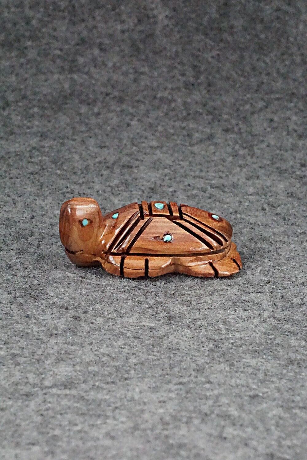 Turtle Zuni Fetish Carving - Carl Etsate
