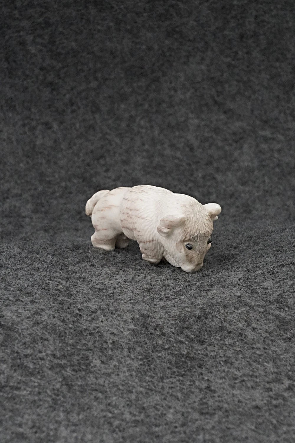 Buffalo Zuni Fetish Carving - Terrance Panteah