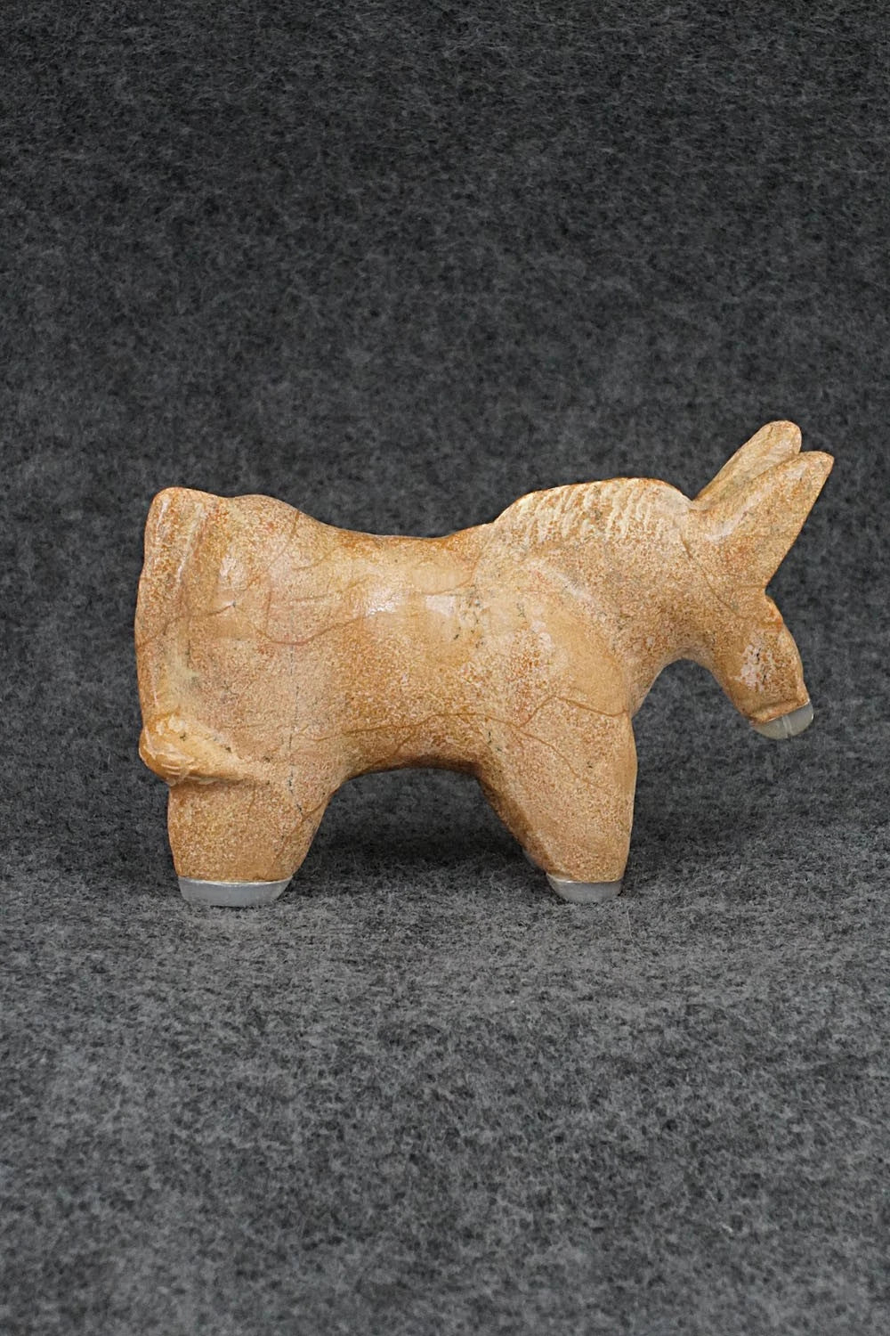 Donkey Zuni Fetish Carving - Freddie Leekya