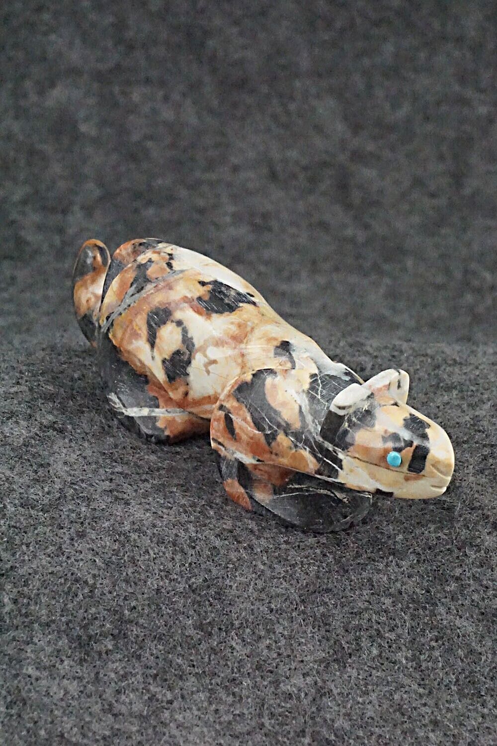 Mountain Lion Zuni Fetish Carving - Ronnie Lunasee