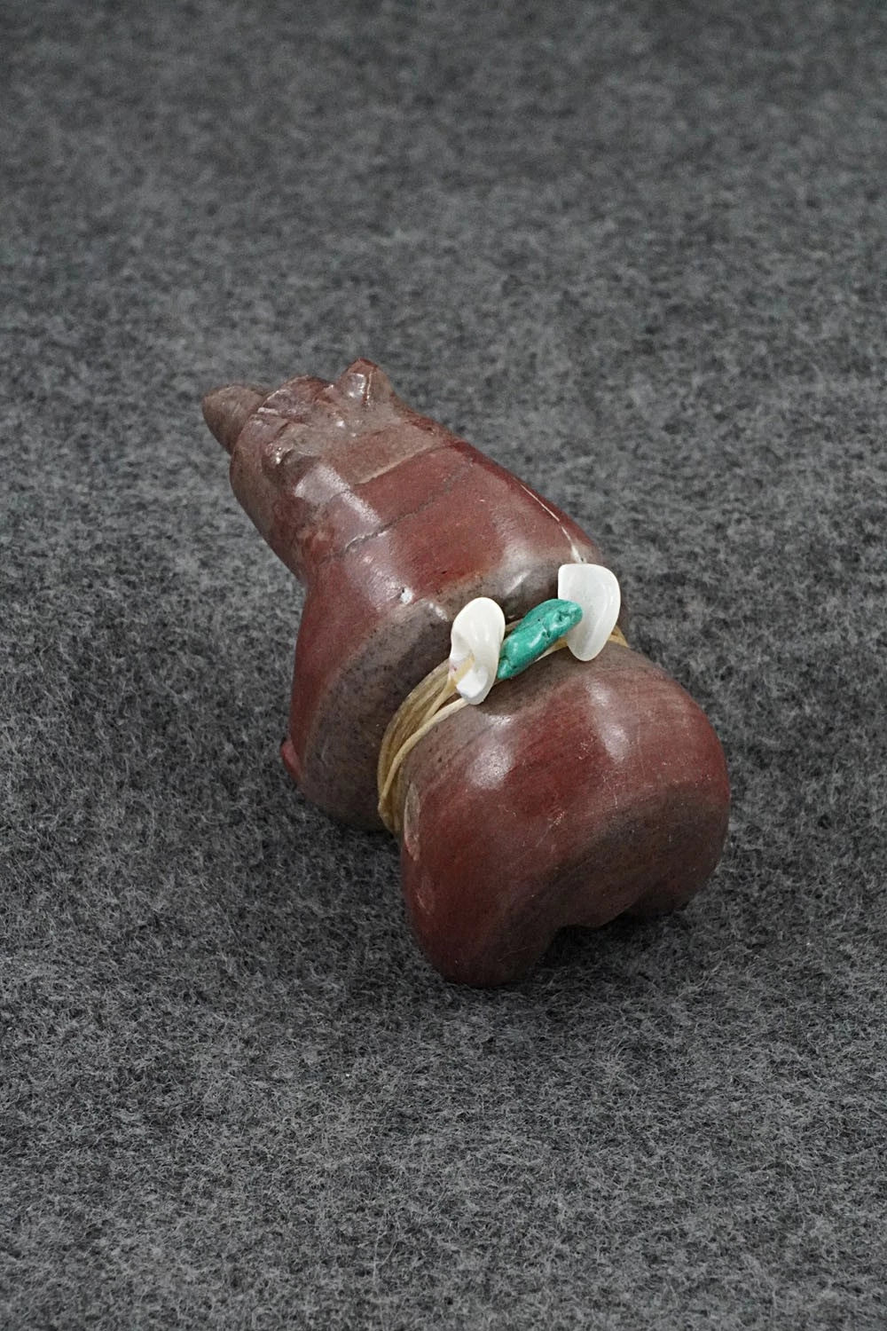 Bear Zuni Fetish Carving - Farlan & Paulette Quam