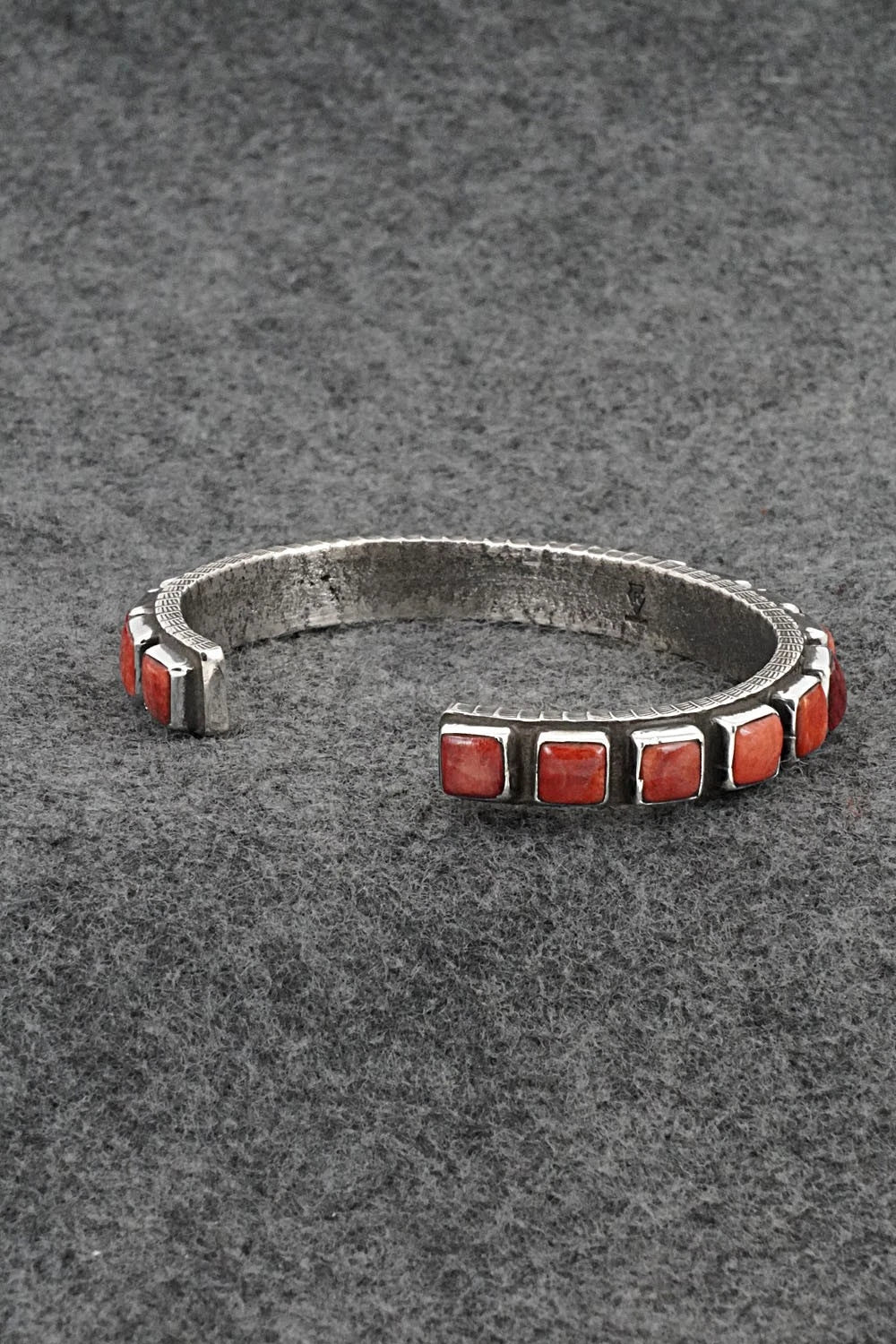 Spiny Oyster & Sterling Silver Bracelet - Ernest Rangel