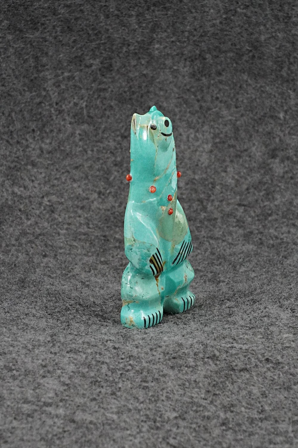Bear Zuni Fetish Carving - Claudia Peina