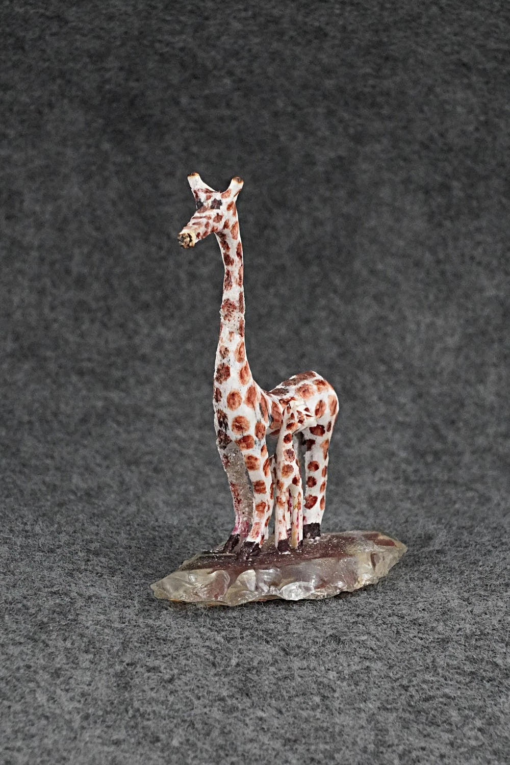 Giraffe Zuni Fetish Carving - Ruben Najara