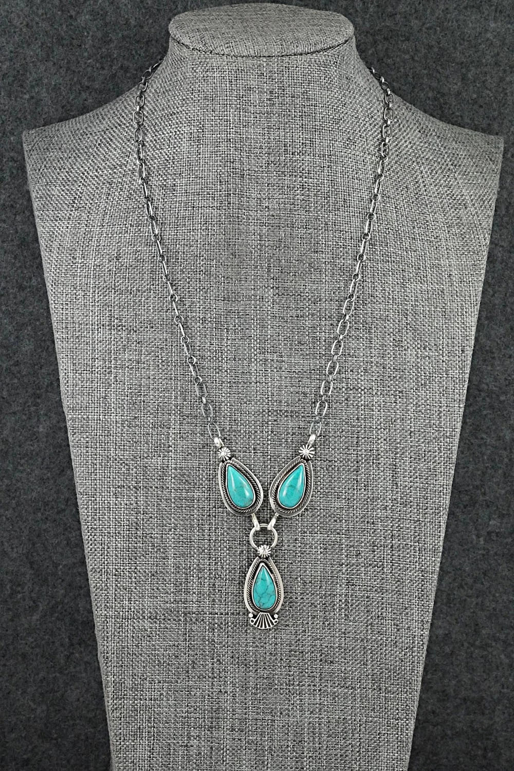 Turquoise & Sterling Silver Necklace - Verley Betone
