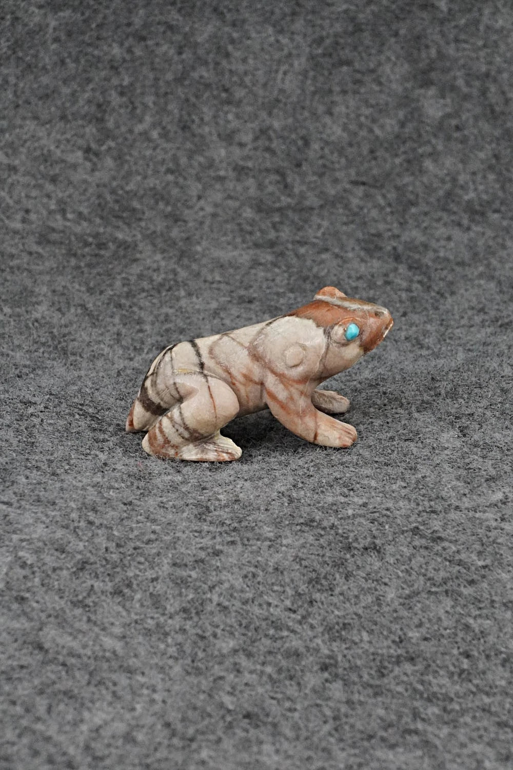 Frog Zuni Fetish Carving - Lance Cheama