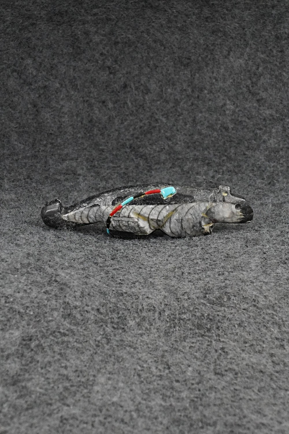 Mountain Lion Zuni Fetish Carving - Danette Laate