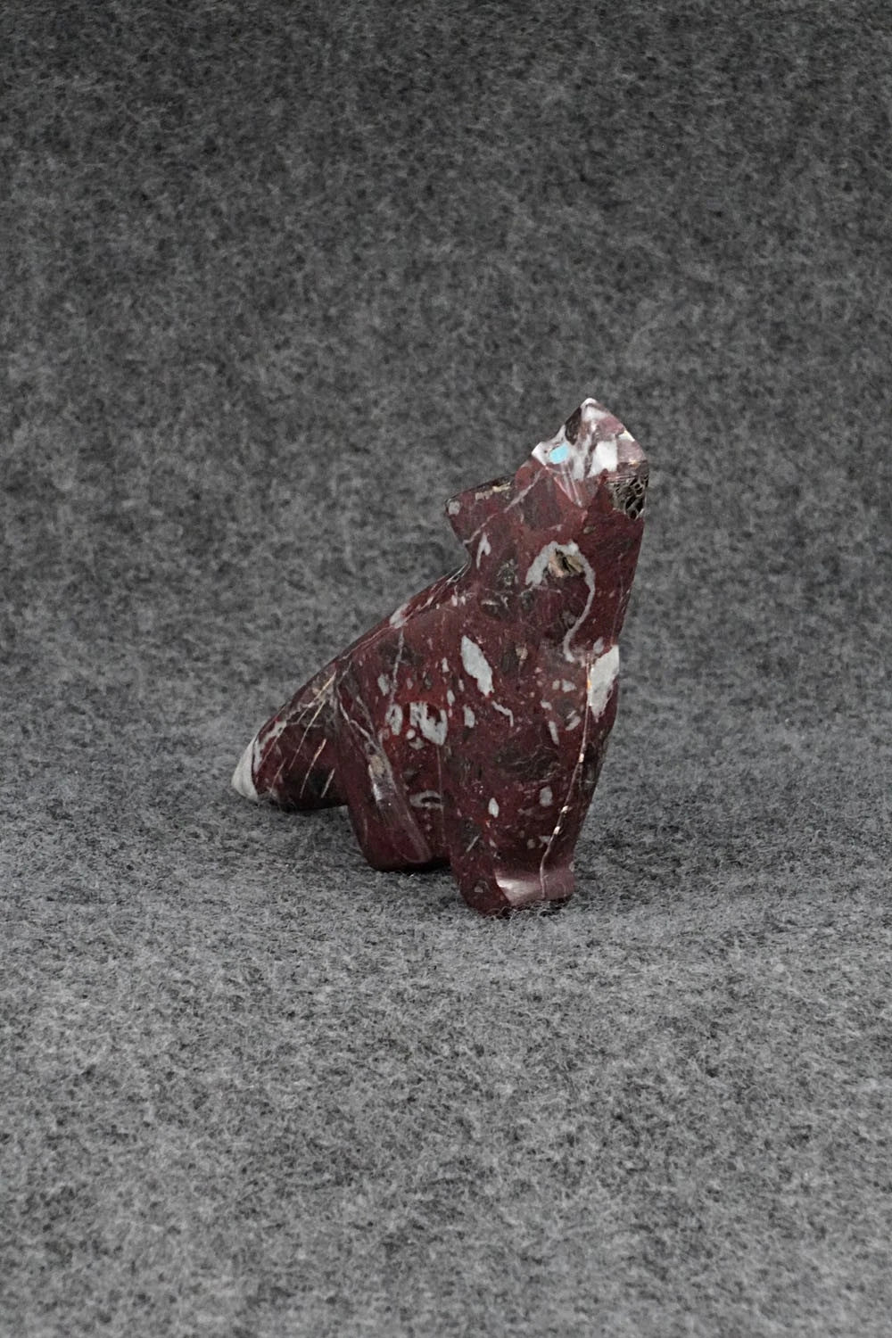 Wolf Zuni Fetish Carving - Kenric Laiwakete
