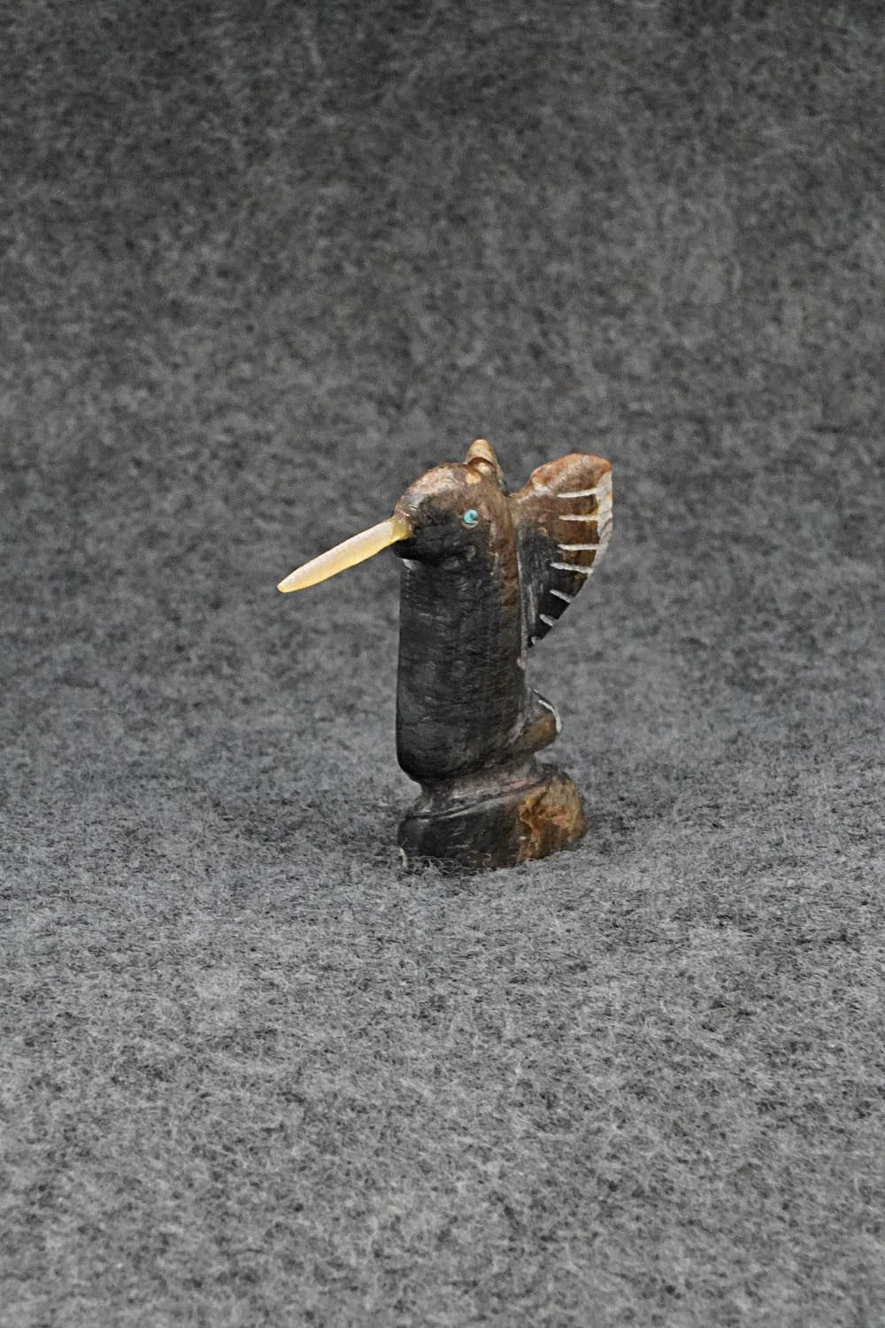 Hummingbird Zuni Fetish Carving - Justin Red Elk