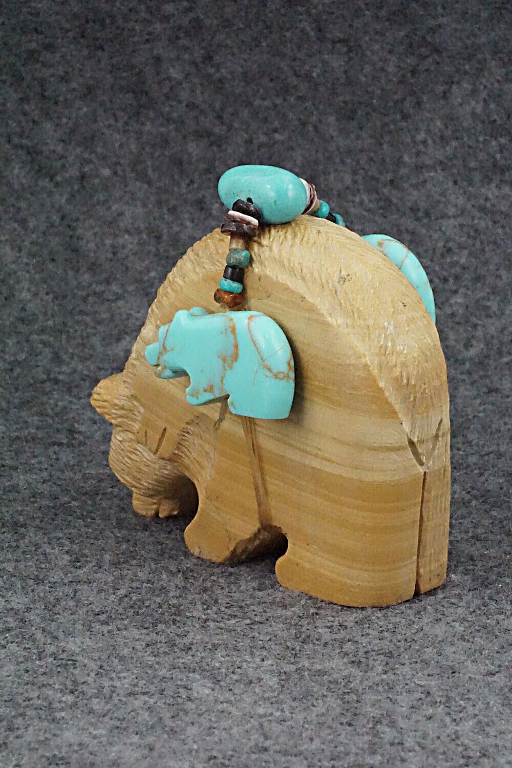Bear with Cubs Zuni Fetish Carving - Douglas Martza