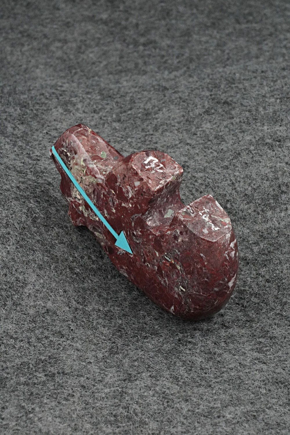 Bear Zuni Fetish Carving - Bernard Laiwakete