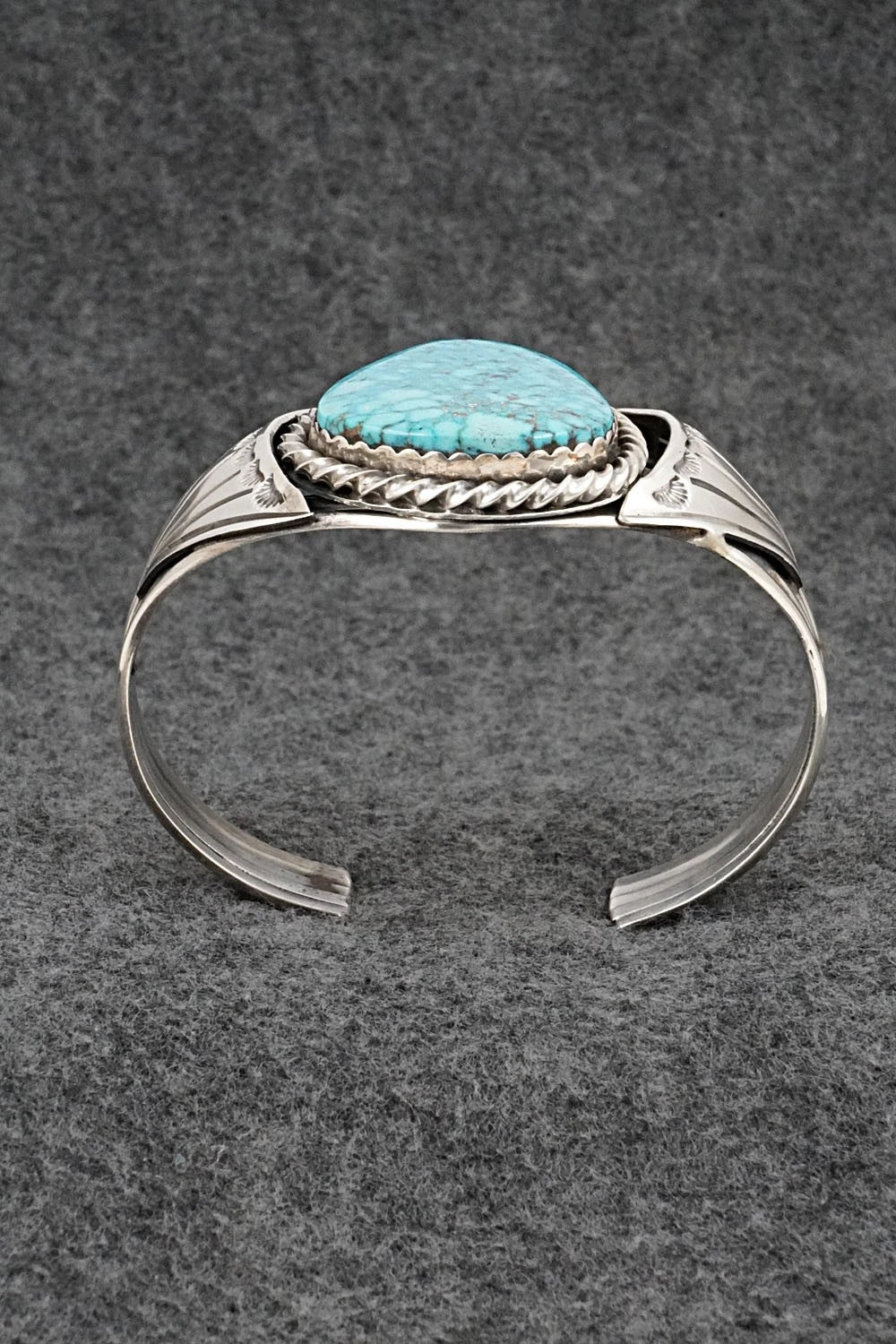 Turquoise & Sterling Silver Vintage Bracelet - Larose Ganadonegro