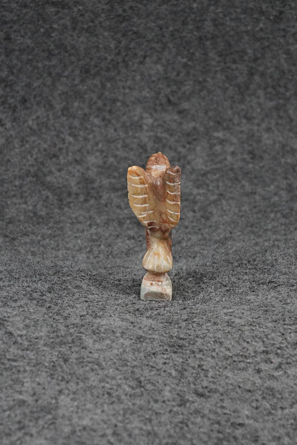 Hummingbird Zuni Fetish Carving - Justin Red Elk