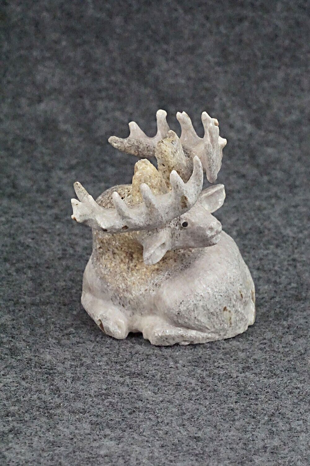 Deer Zuni Fetish Carving - Maxx Laate