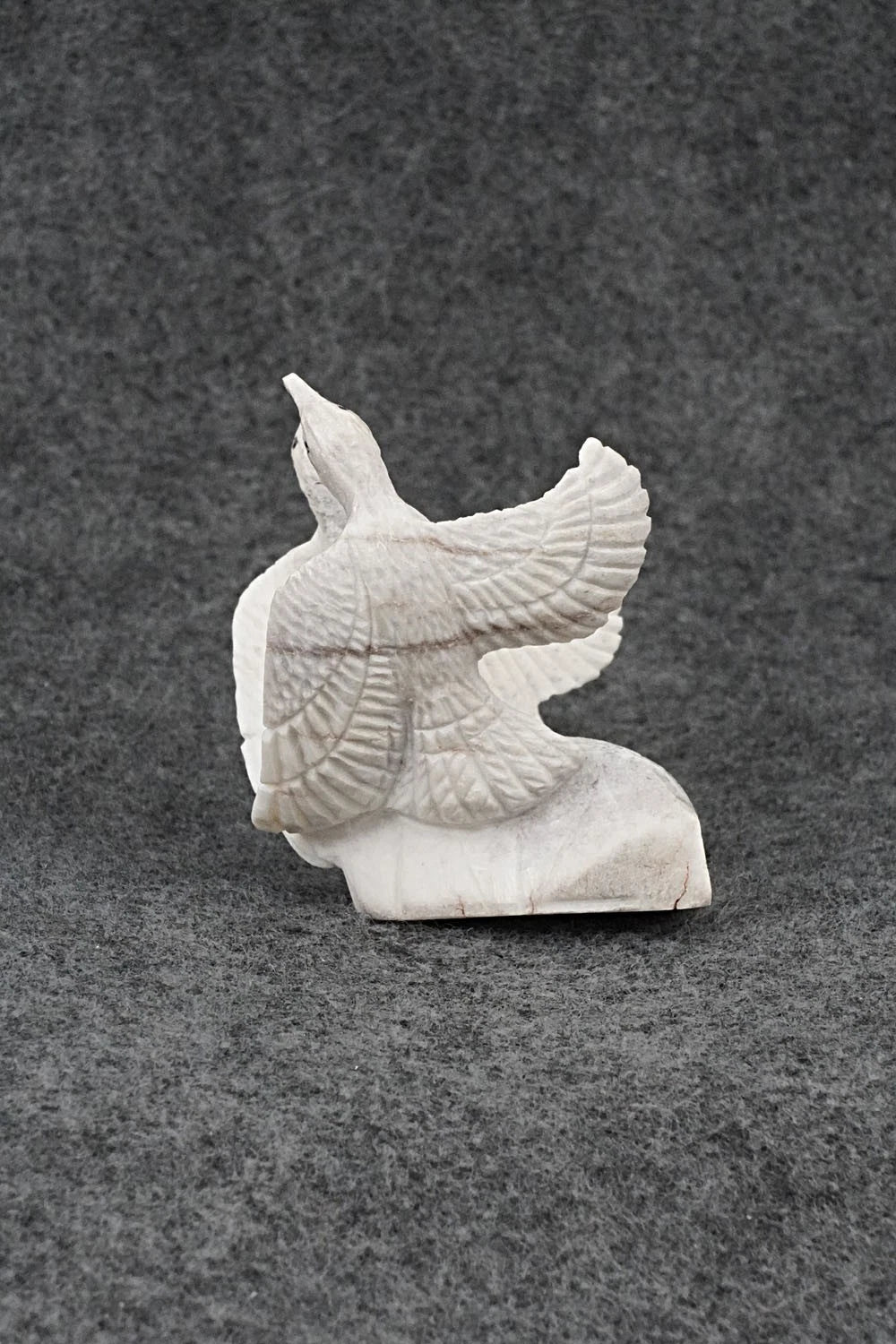 Eagles Zuni Fetish Carving - Chris Peina
