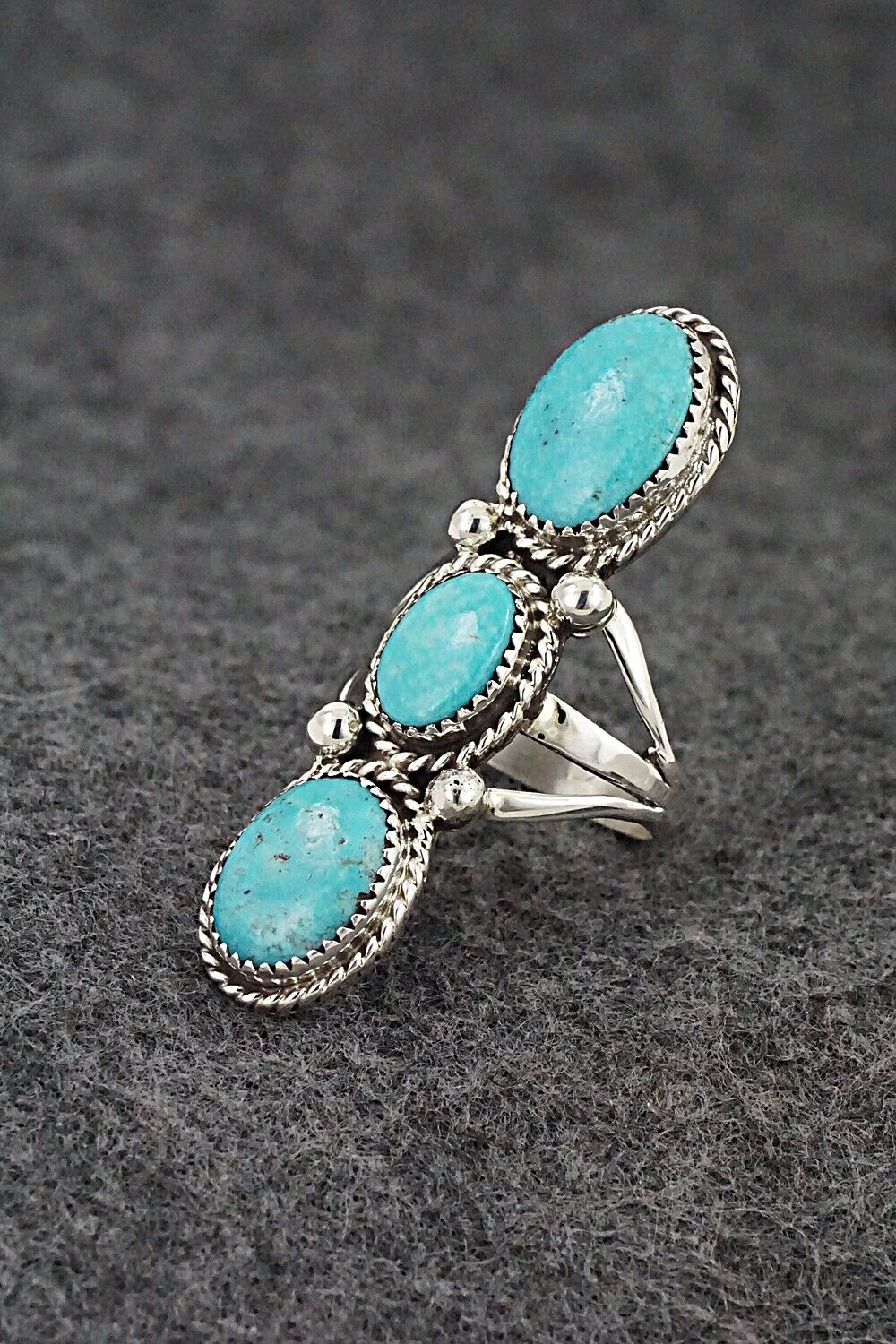 Turquoise & Sterling Silver Ring - Ernest Hawthorne - Size 7