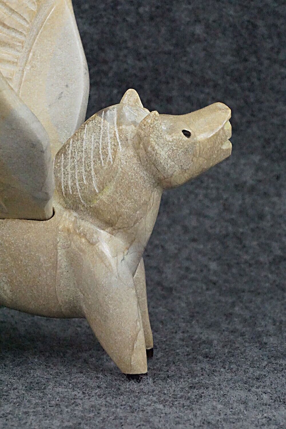Pegasus Horse Zuni Fetish Carving - Enrike Leekya