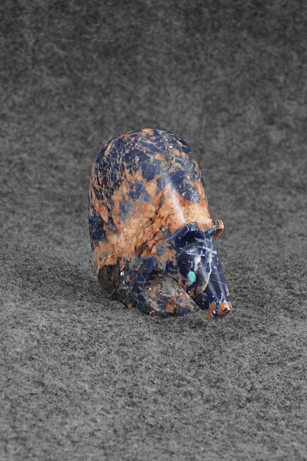 Bear Zuni Fetish Carving - Ronnie Lunasee