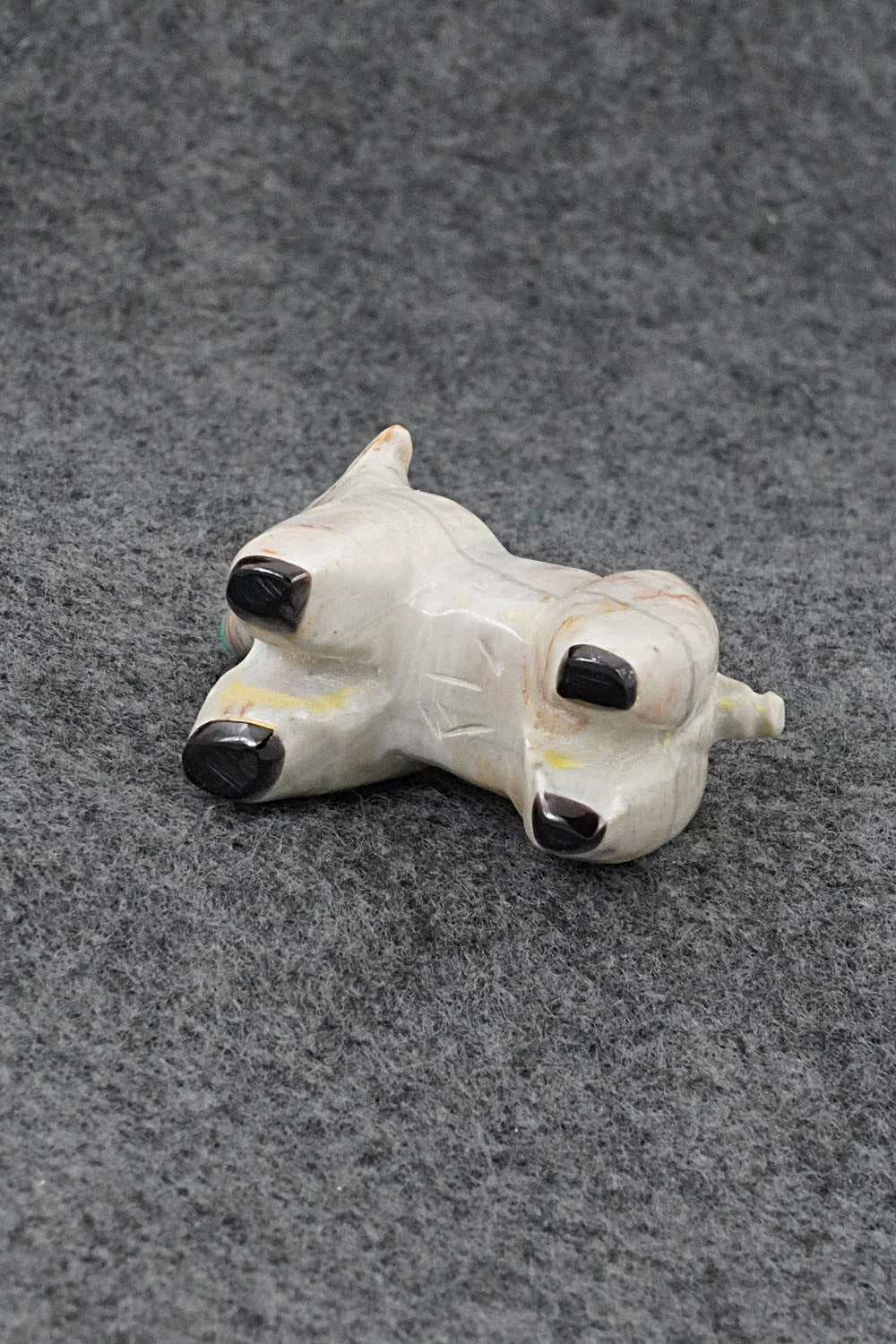 Pig Zuni Fetish Carving - Freddie Leekya