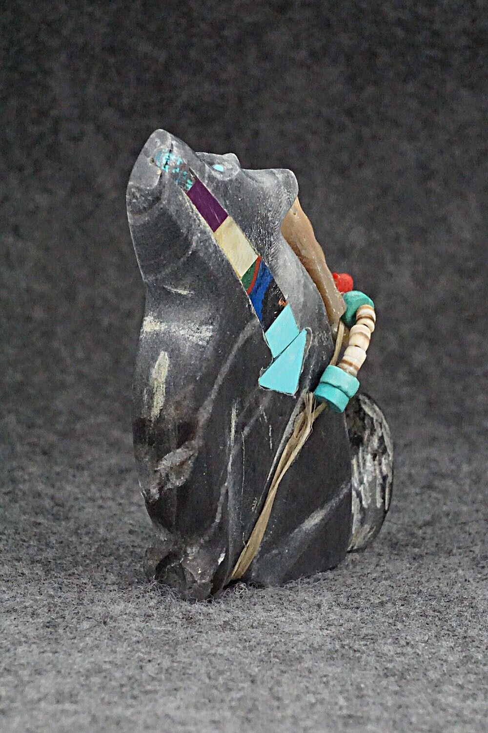 Wolf Zuni Fetish Carving - Rodney Laiwakete