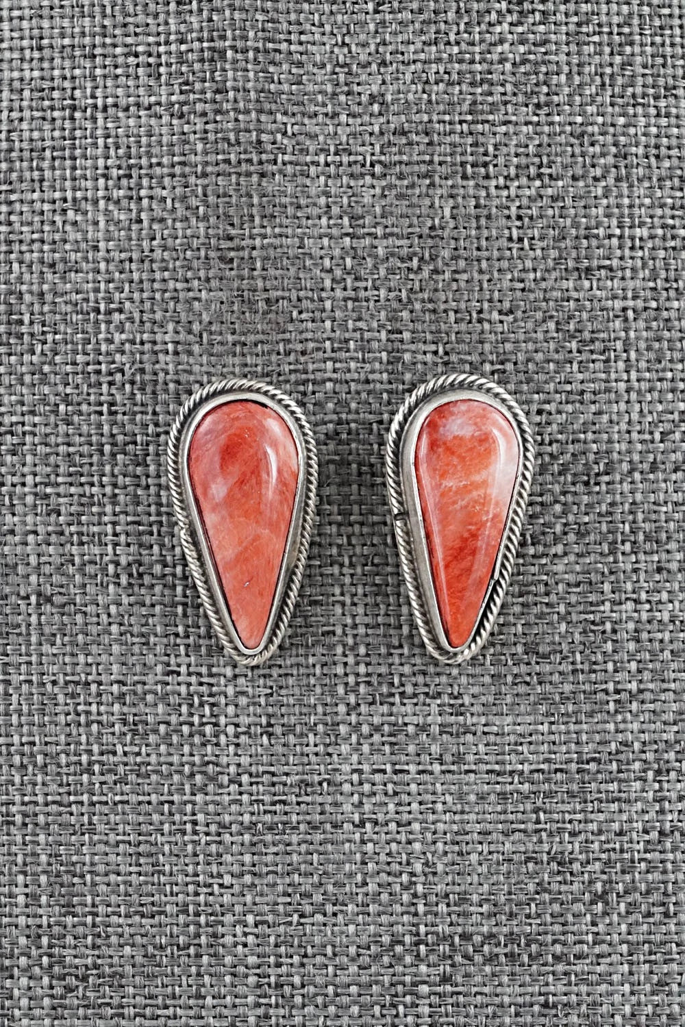 Spiny Oyster & Sterling Silver Necklace and Earrings Set - Paul Livingston