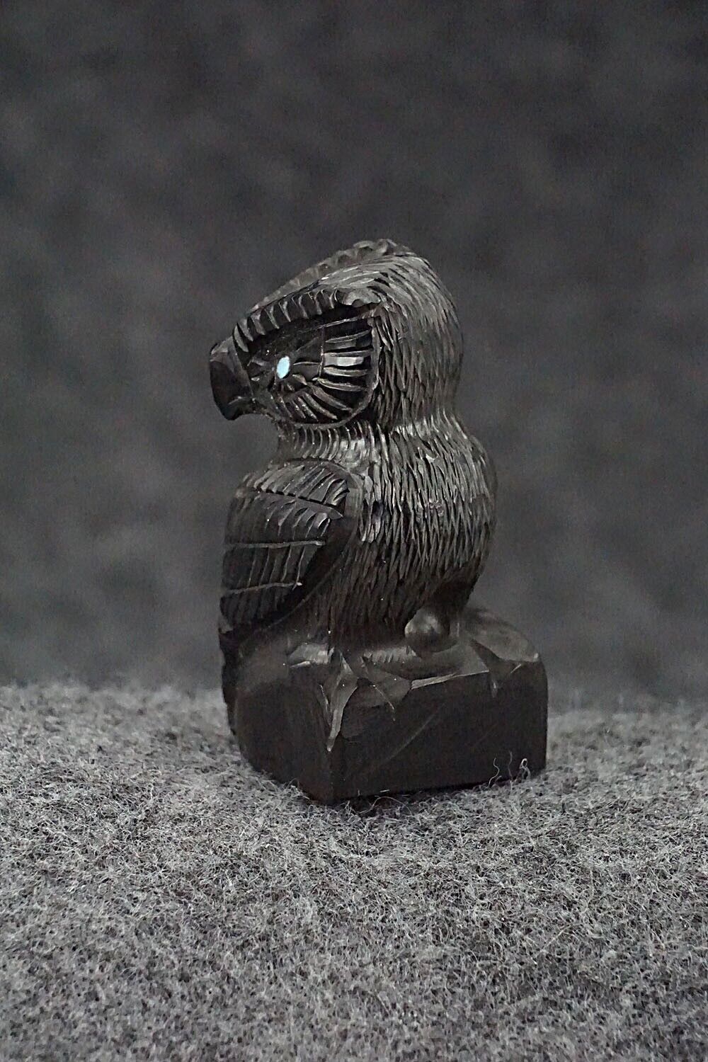Owl Zuni Fetish Carving - Chris Peina
