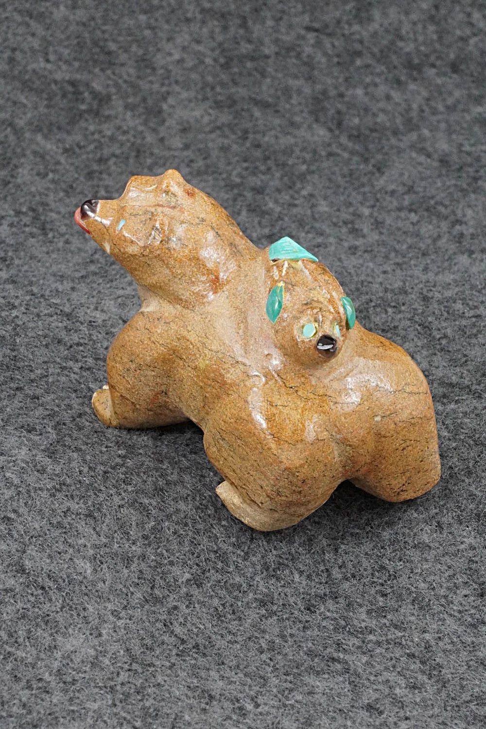 Bear Zuni Fetish Carving - Freddie Leekya