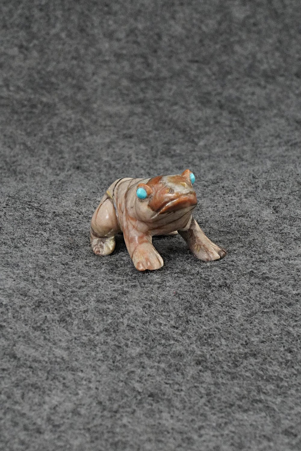 Frog Zuni Fetish Carving - Lance Cheama