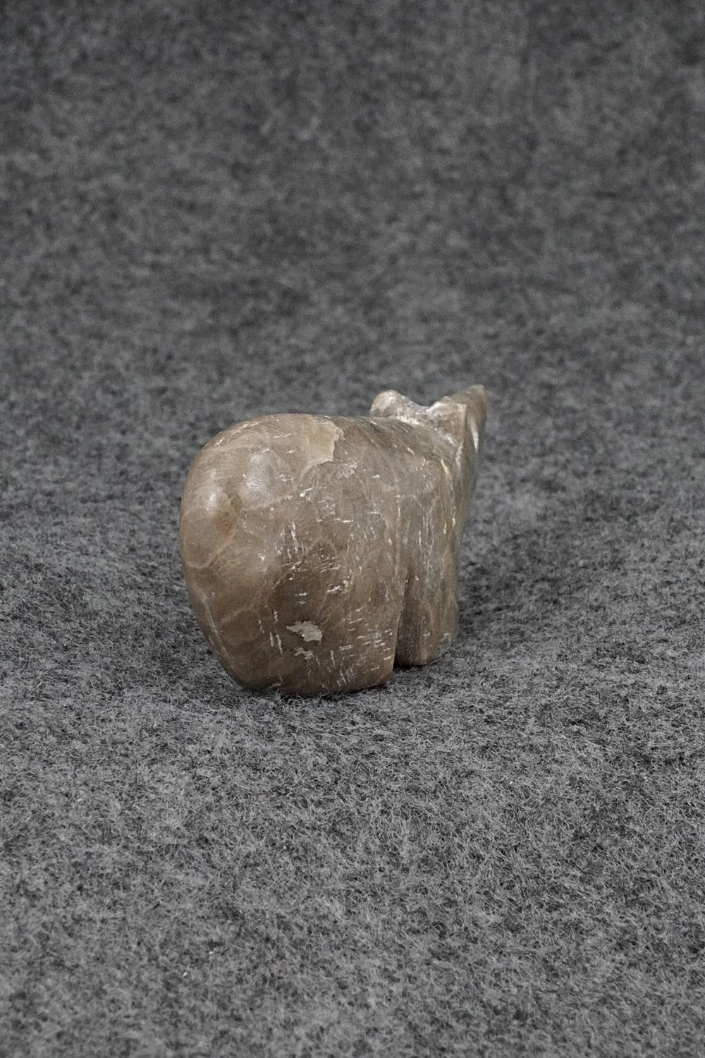 Bear Zuni Fetish Carving - Ronnie Lunasee