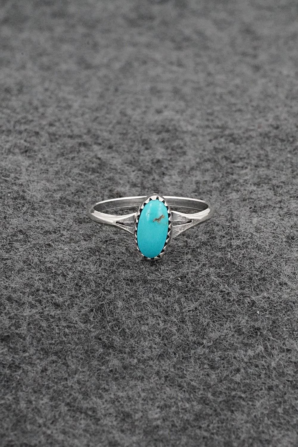 Turquoise & Sterling Silver Ring - Matthew Gordon - Size 8.75