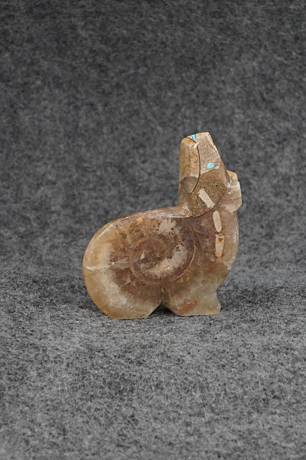 Bear Zuni Fetish Carving - Kenric Laiwakete