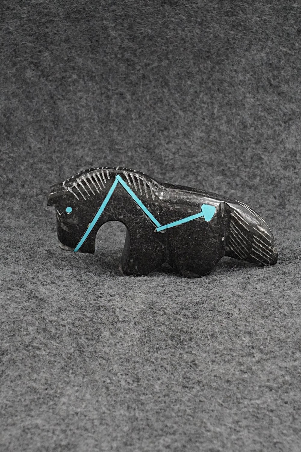 Horse Zuni Fetish Carving - Kenric Laiwakete