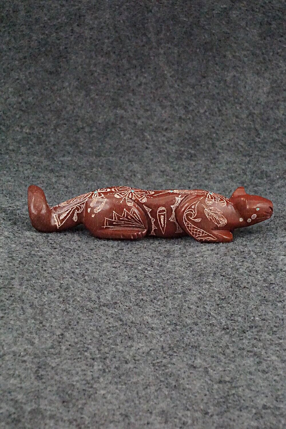 Mountain Lion Zuni Fetish Carving - Adrian Cachini