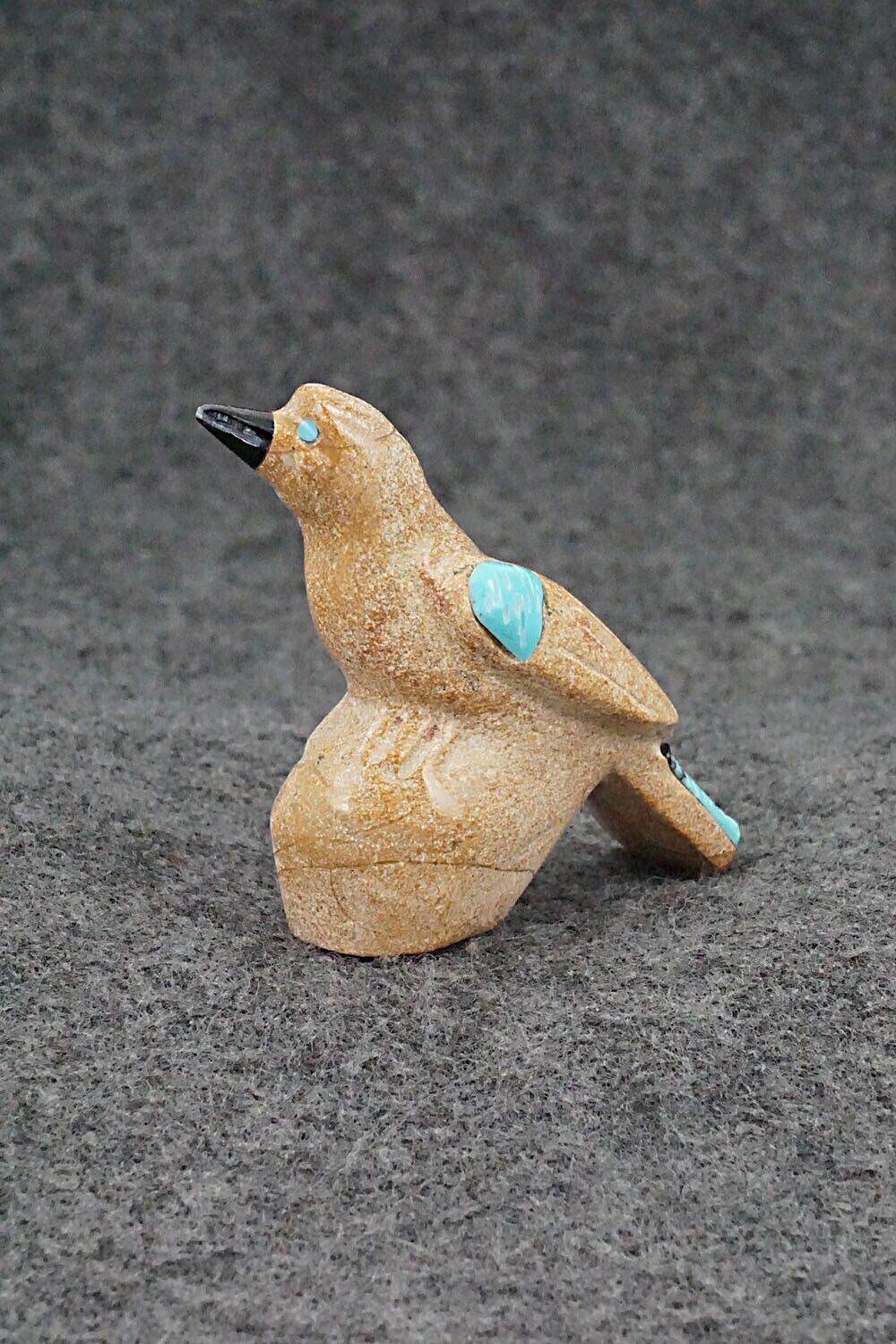 Bird Zuni Fetish Carving - Freddie Leekya