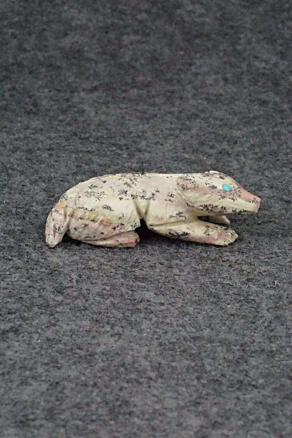 Badger Zuni Fetish Carving - Jonas Hustito