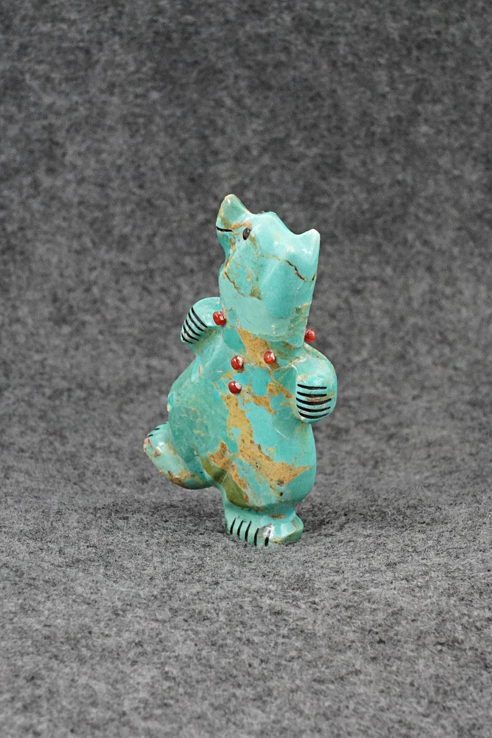Bear Zuni Fetish Carving - Claudia Peina