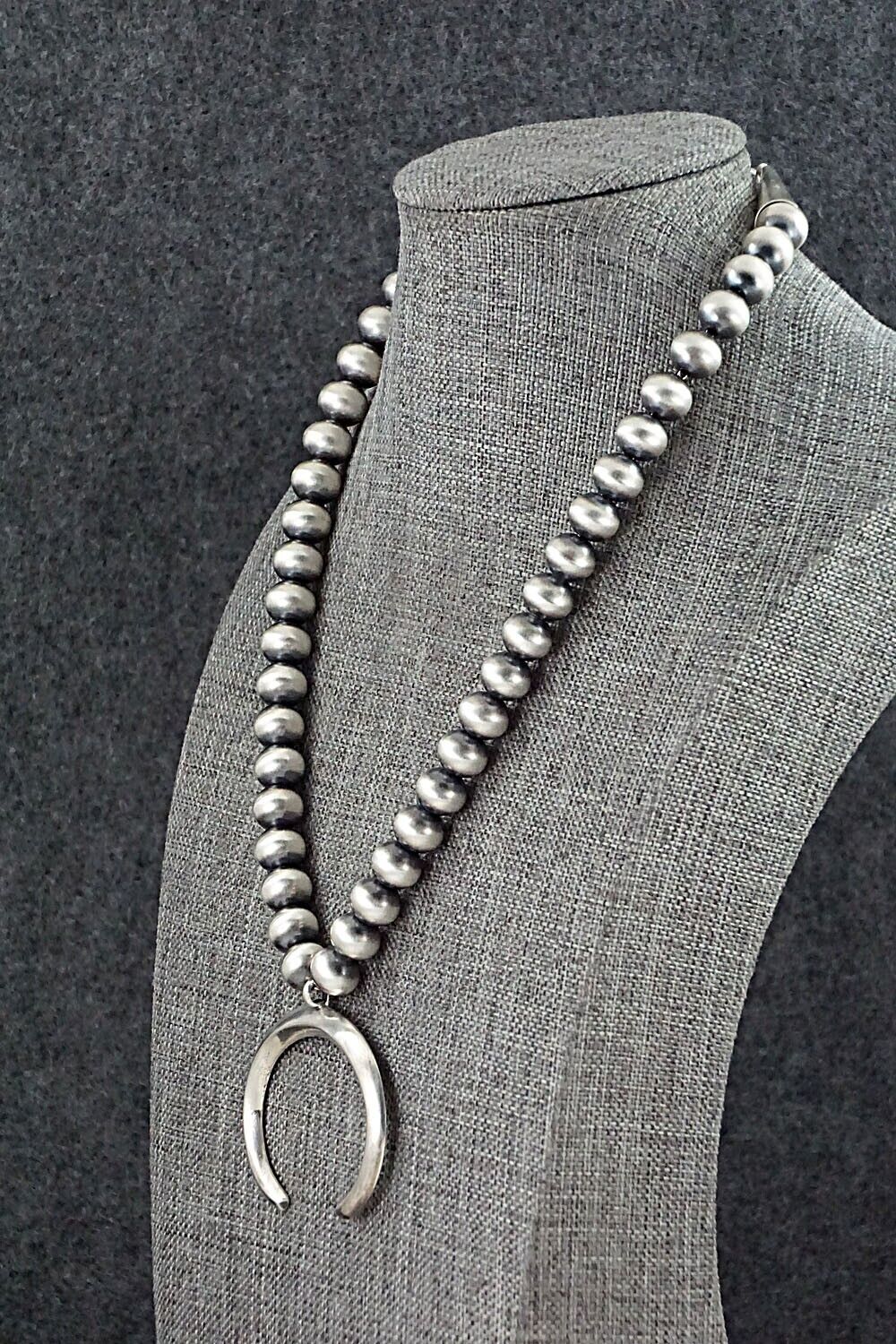 Sterling Silver Navajo Pearl & Naja Necklace - Geneva Werito
