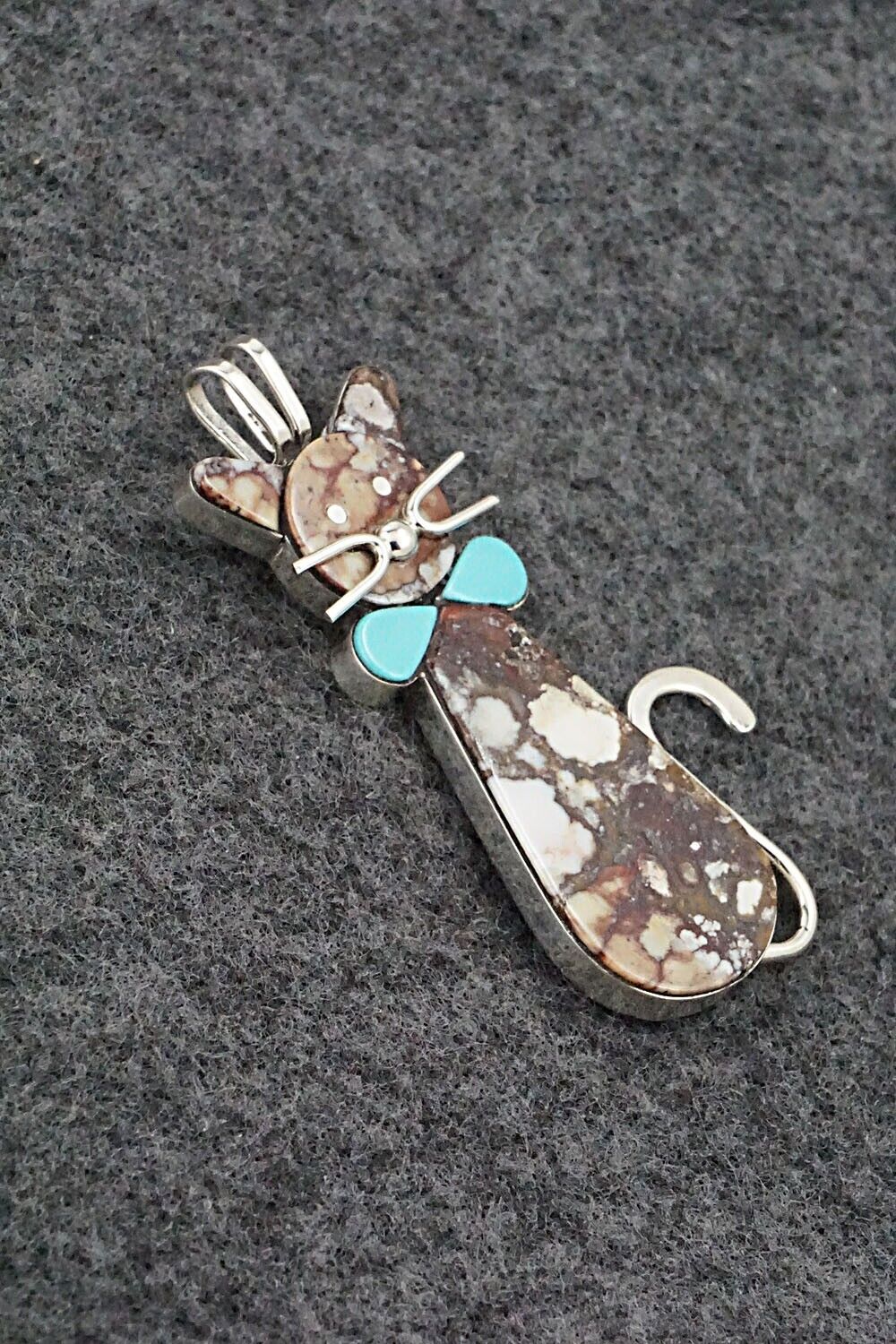 Wild Horse, Turquoise & Sterling Silver Pendant - Leavus Ahiyite