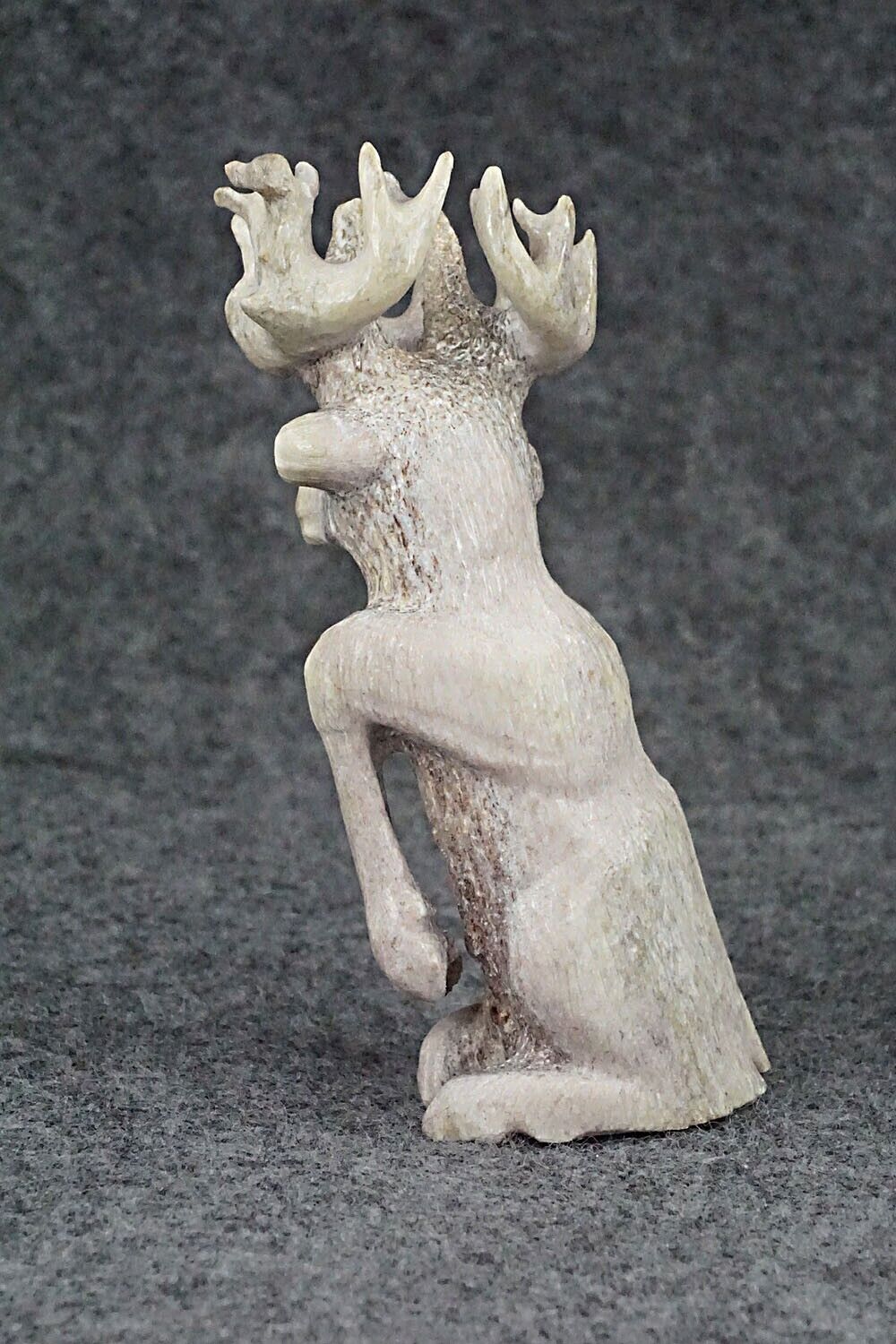 Deer Zuni Fetish Carving - Maxx Laate