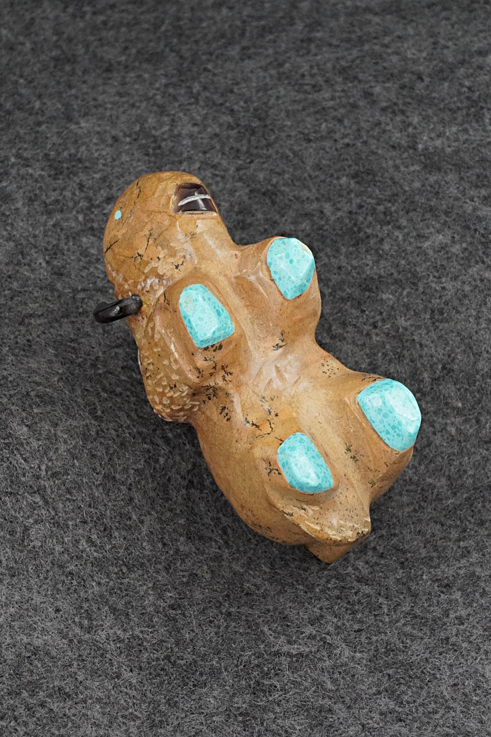 Buffalo Zuni Fetish Carving - Freddie Leekya
