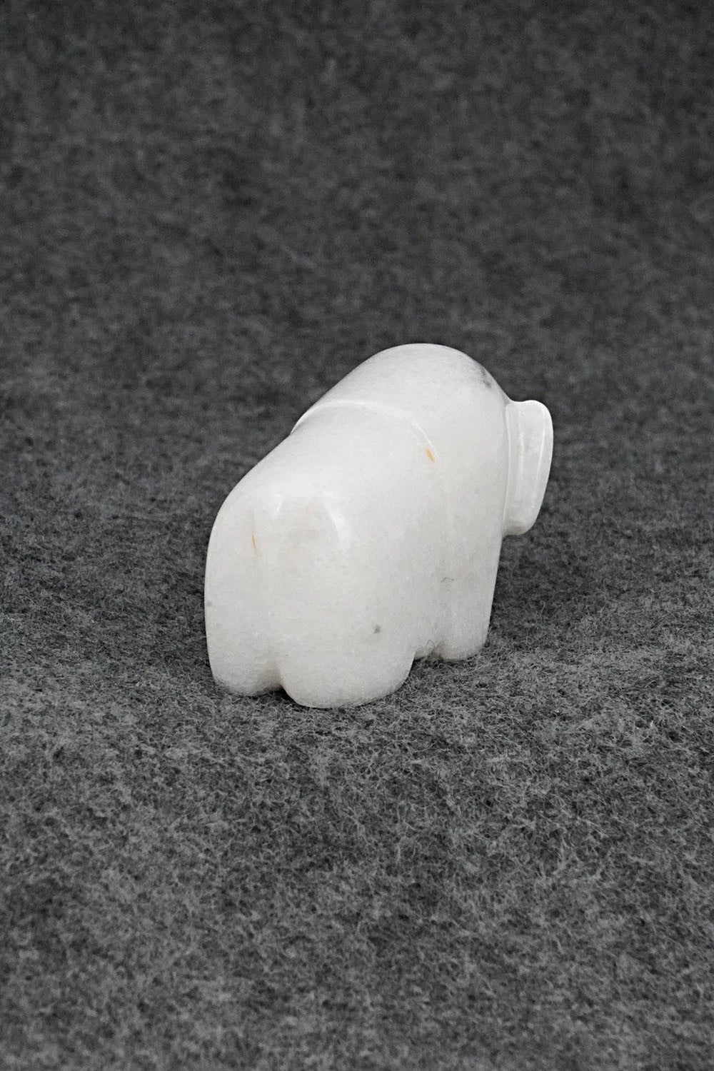 Buffalo Zuni Fetish Carving - Abby Quam Panteah