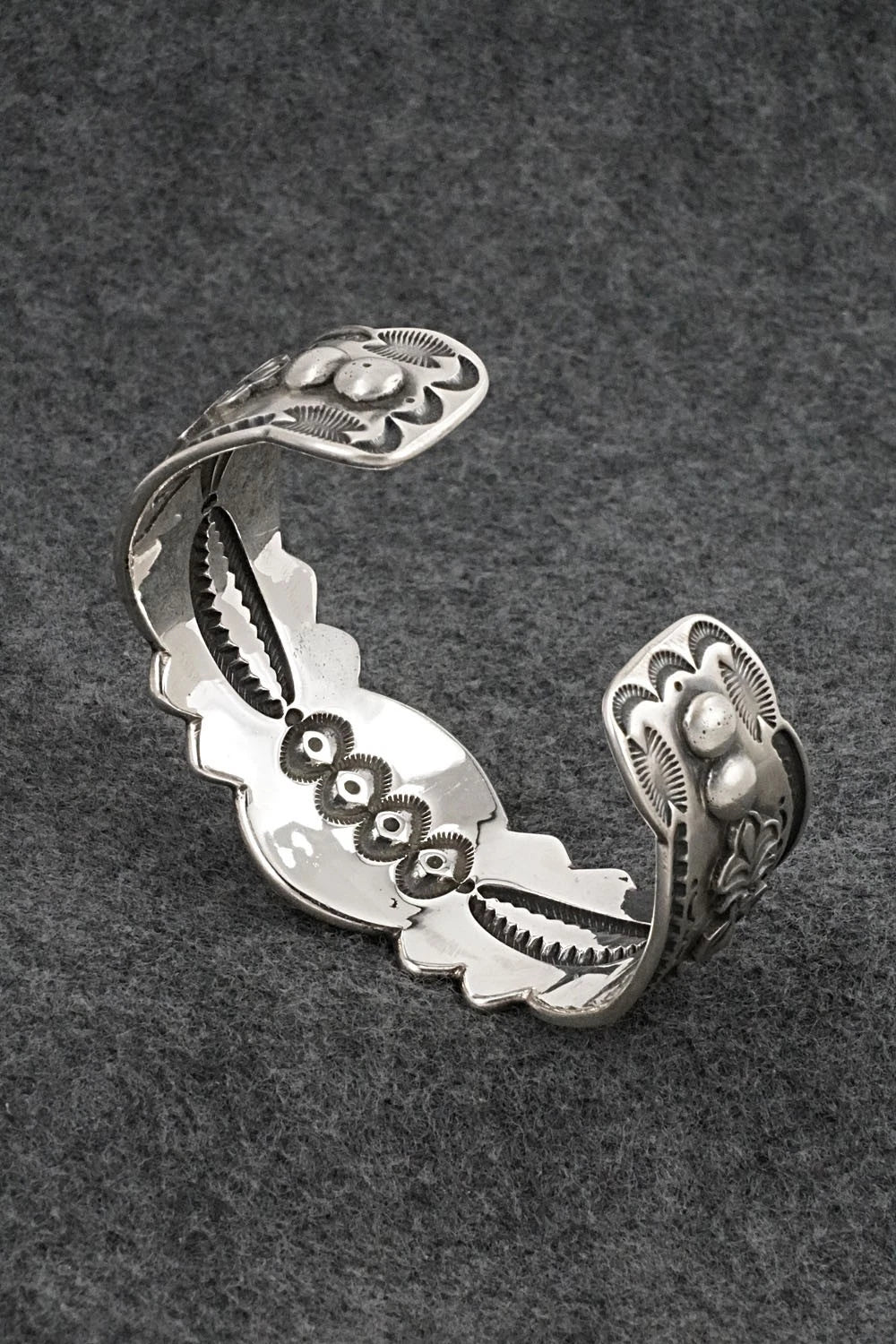 Turquoise & Sterling Silver Bracelet - Roland Dixson