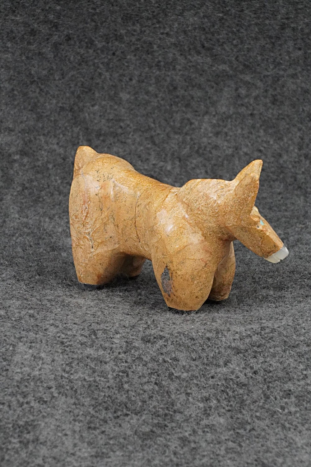 Donkey Zuni Fetish Carving - Freddie Leekya