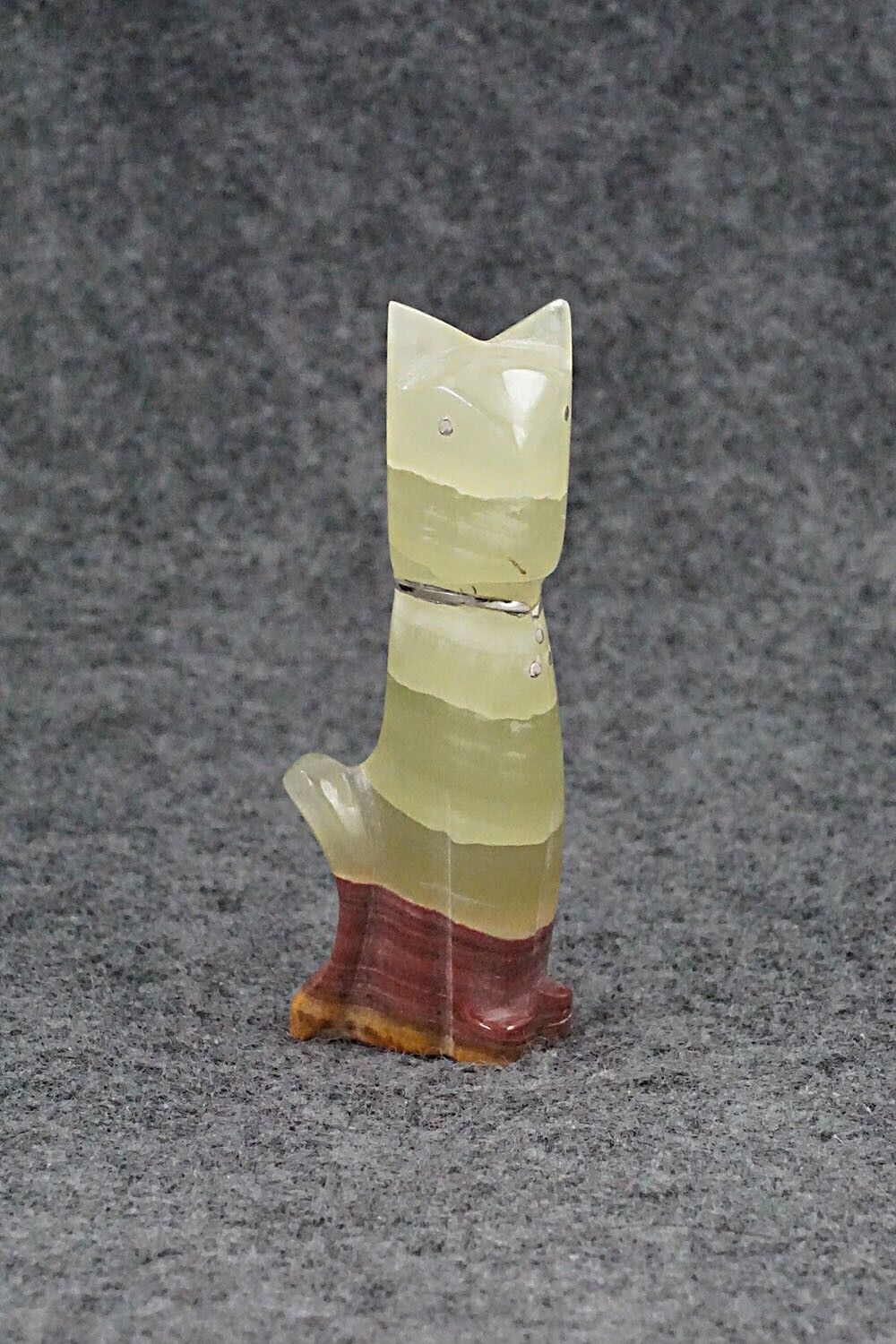 Cat Zuni Fetish Carving - Kenny Chavez