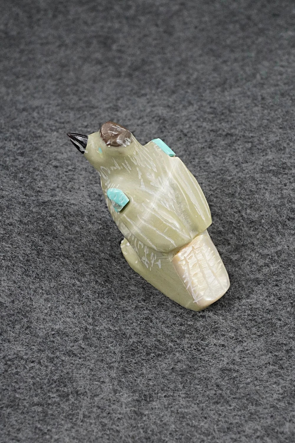 Bird Zuni Fetish Carving - Freddie Leekya