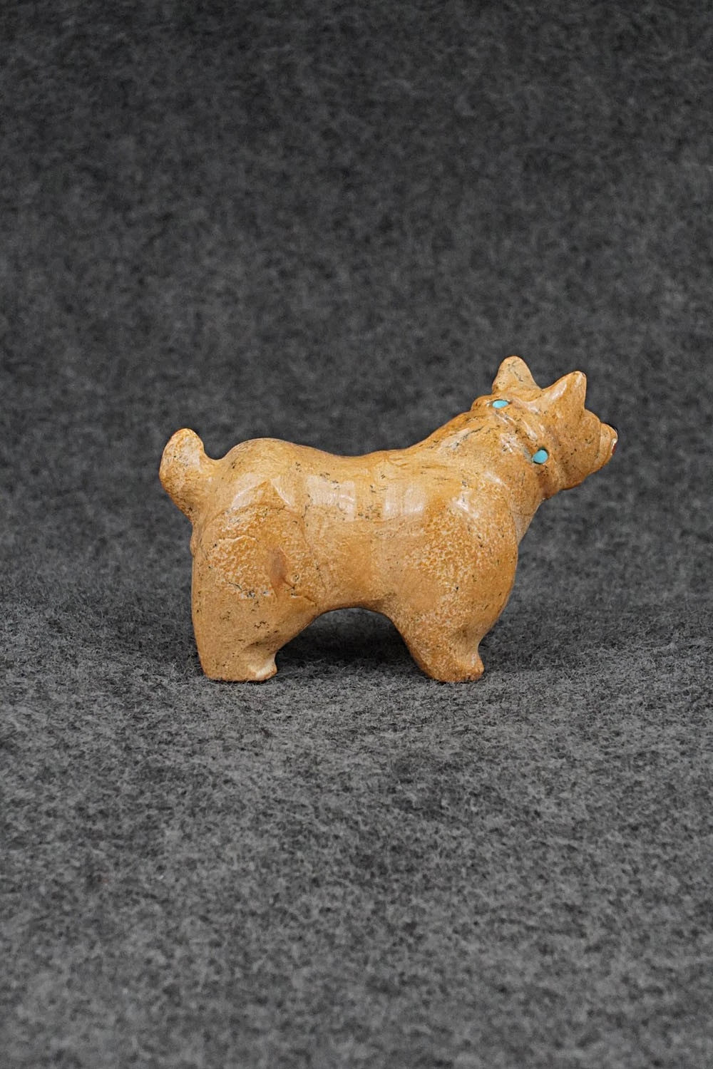 Dog Zuni Fetish Carving - Freddie Leekya