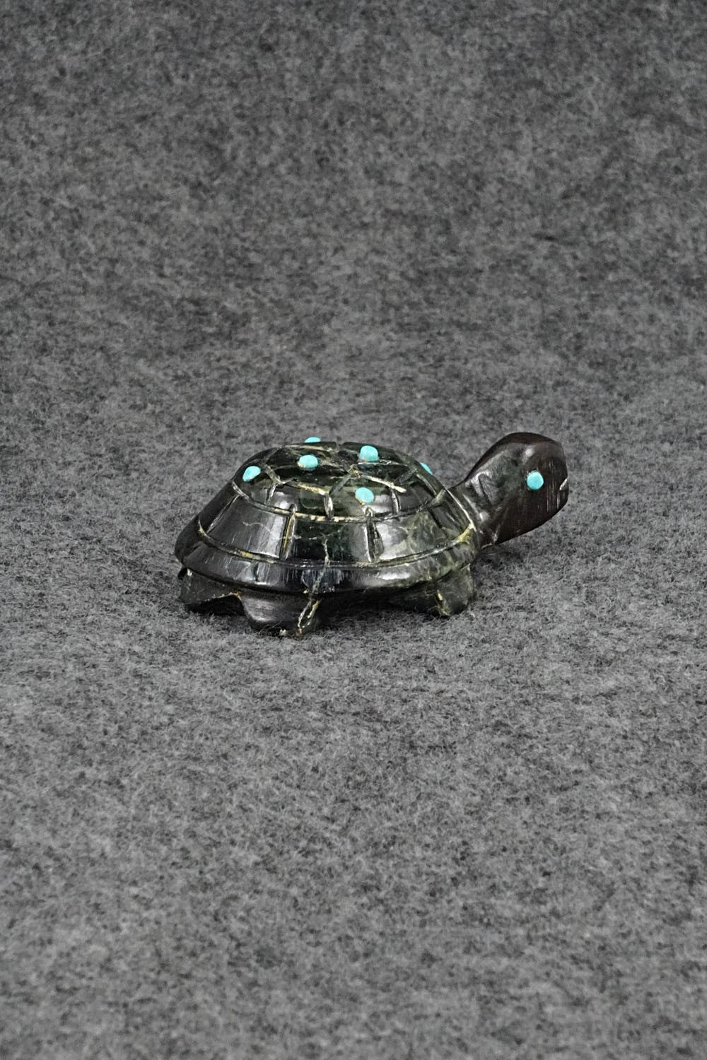 Turtle Zuni Fetish Carving - Ronnie Lunasee