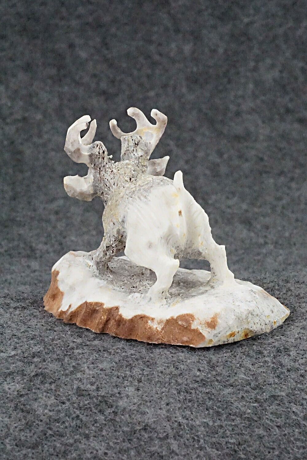 Deer Zuni Fetish Carving - Lewis Malie Jr.